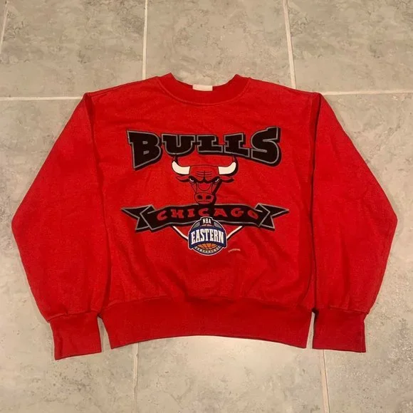 Vintage 90s Chicago Bulls NBA Basketball Print Sweatshirt